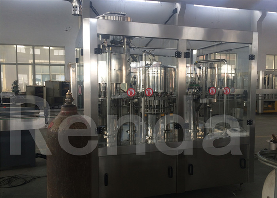 Plastic Bottle Water Bottle Filling Machine / 3 in 1 Washing Filling Capping Machine