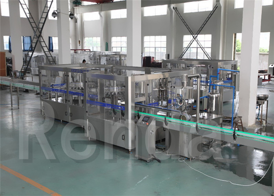 Plastic Bottle Water Bottle Filling Machine / 3 in 1 Washing Filling Capping Machine