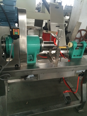 Canned Pineapple Automatic Juice Filling Machine 220V / 380V / 110V 60kw Production Line